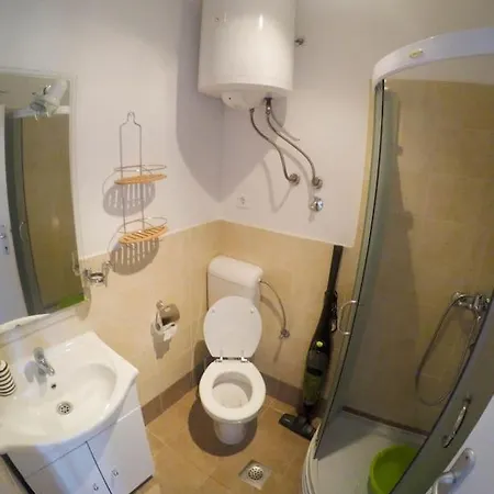 Doris Punta Skala, 2 Bedrooms アパート ペトルチャネ